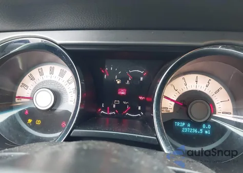 2011 Ford Mustang V6 Premium from USA, damaged, VIN 1ZVBP8AM3B5104618